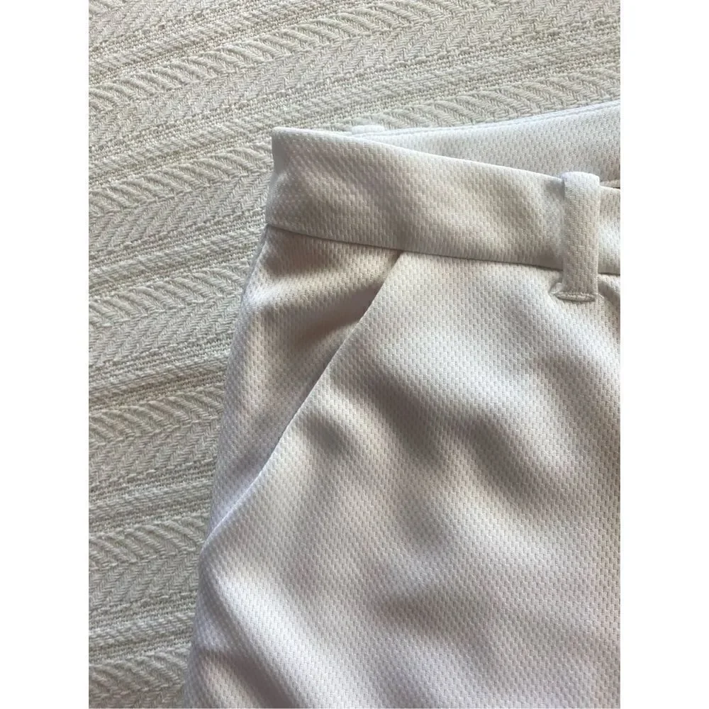 STELLA PARKER WOMEN’S SIZE 14 WHITE FULLY LINED SHORTS